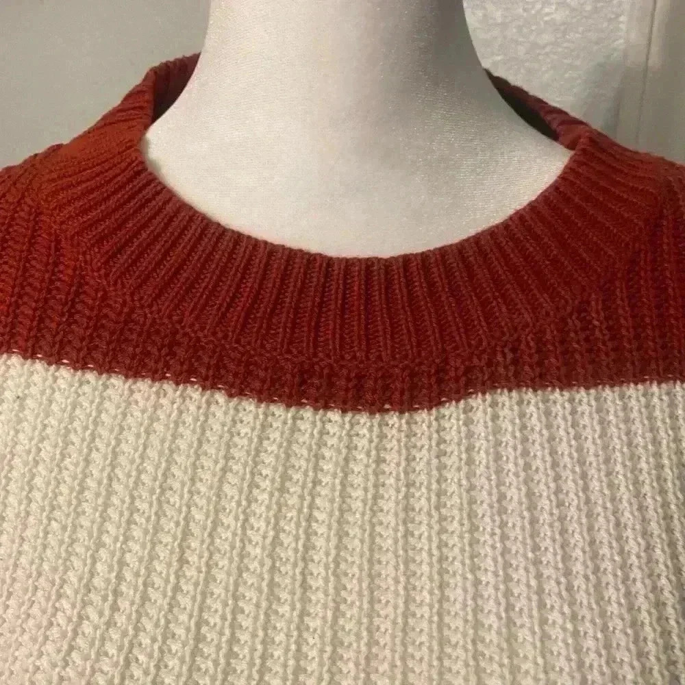 Ambiance Apparel women’s cropped long sleeve sweater in rust beige tan green SM - Picture 3 of 7